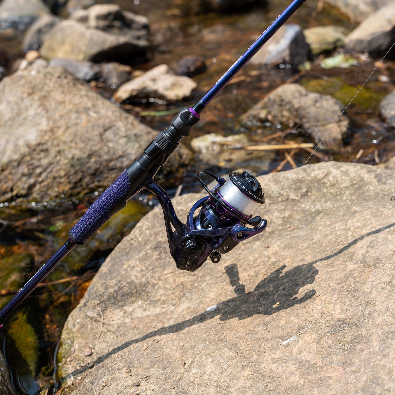 cool looking fishing reels KastKing Royale Legend Pro – Top Spinning Reel for Freshwater & Saltwater Fishing 3000 / 6.2:1