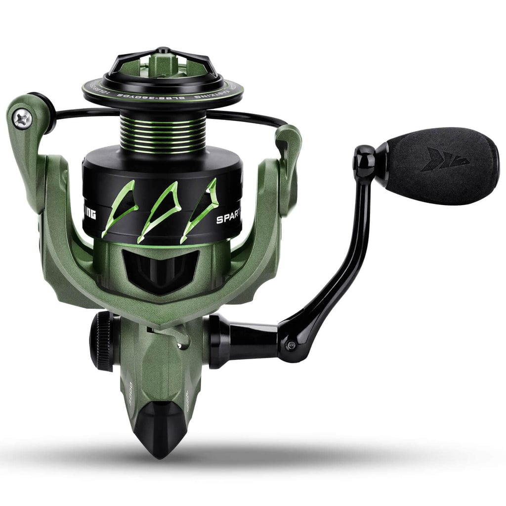 cast king 2 fishing reel KastKing Spartacus II Baitcasting Black / 7.2:1 / Left Handed The color pattern on KastKing Royale Legend II spinning reel is a knockout whether you use it as a freshwater spinning reel or saltwater fishing reel. Kastking Royale Legend II Baitcasting