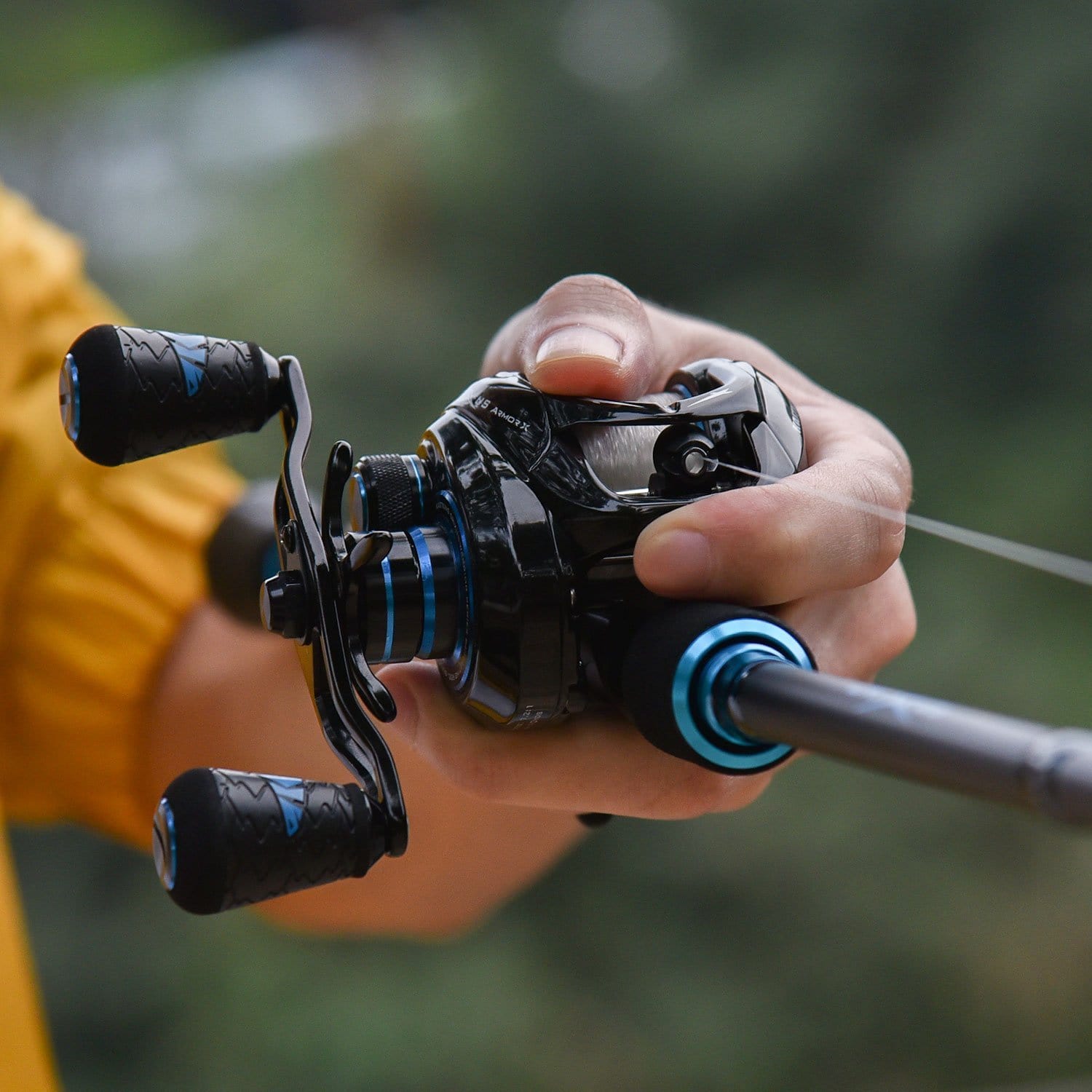 KastKing - Crixus Spinning Reel is ready for battle, with an aluminum  handle with slip resistant SuperPolymer handle knobs! These are vital as  they are super comfortable for all day fishing and